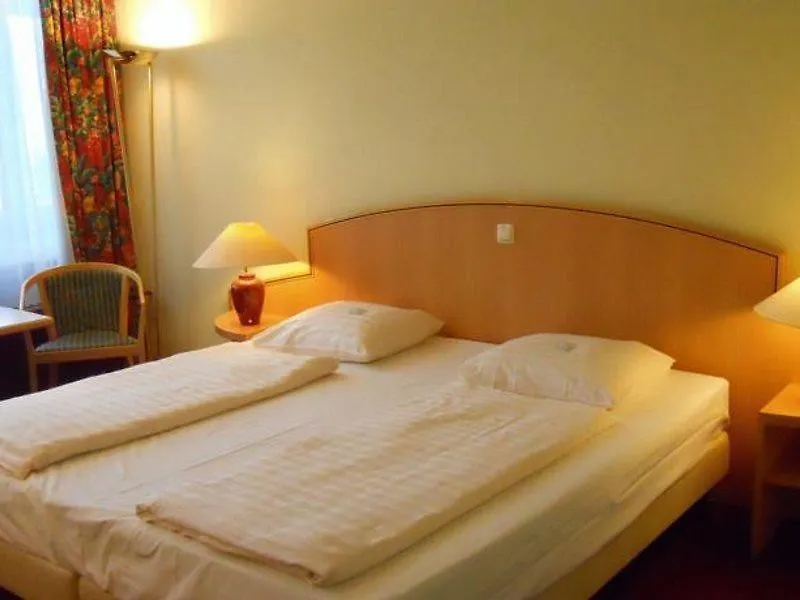 Tulip Inn Maastricht Aachen Airport 3*,  Nederland